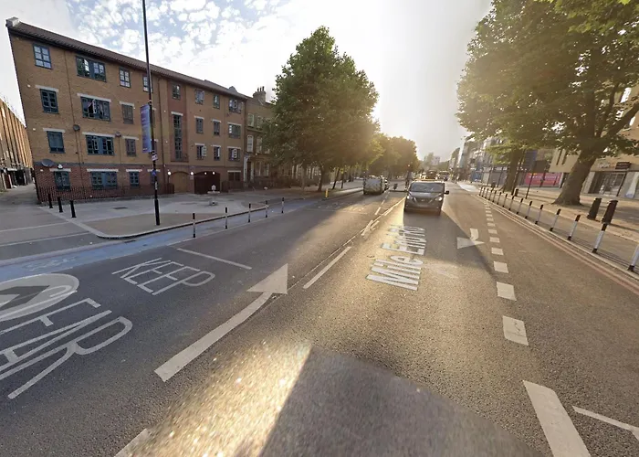 Luxury Flat Near Central London - Tower Bridge- Covent Garden